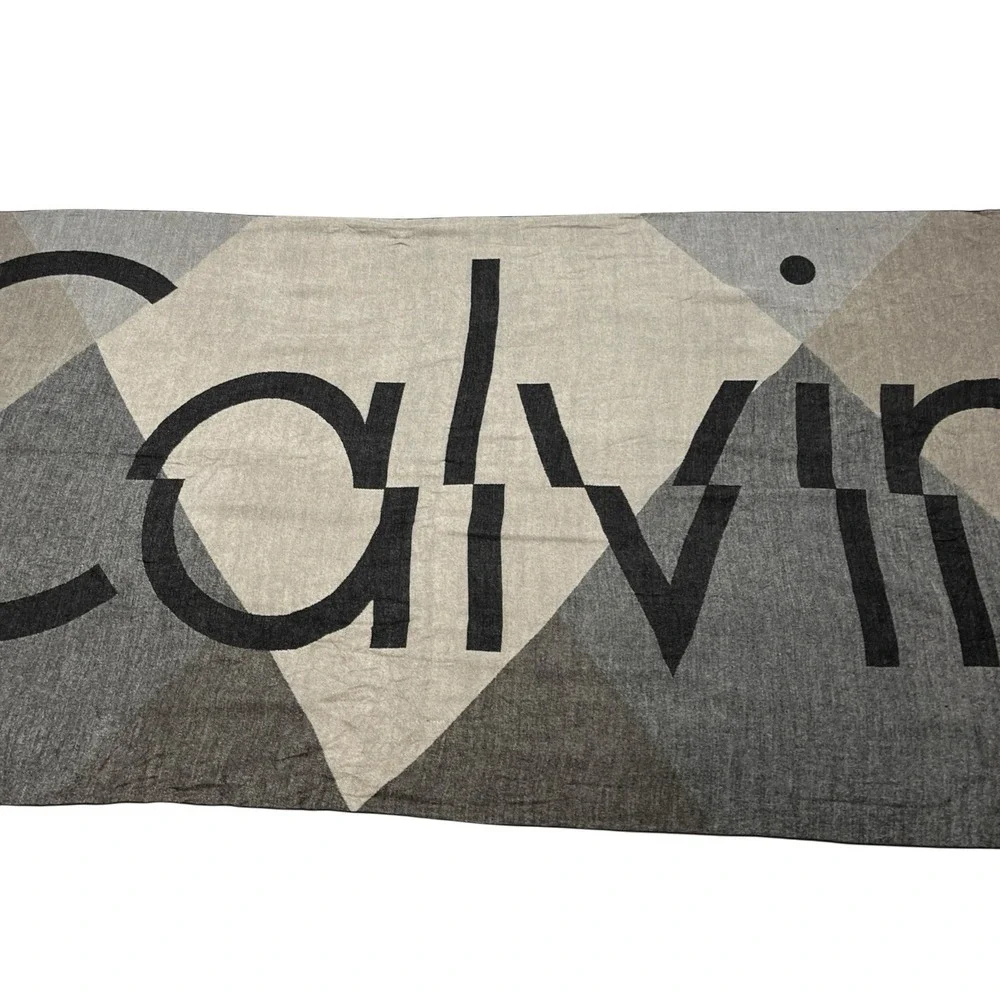Calvin Klein‎ Blanket Scarf Shawl Wrap Gray Black Logo Fringe Classic Neutral